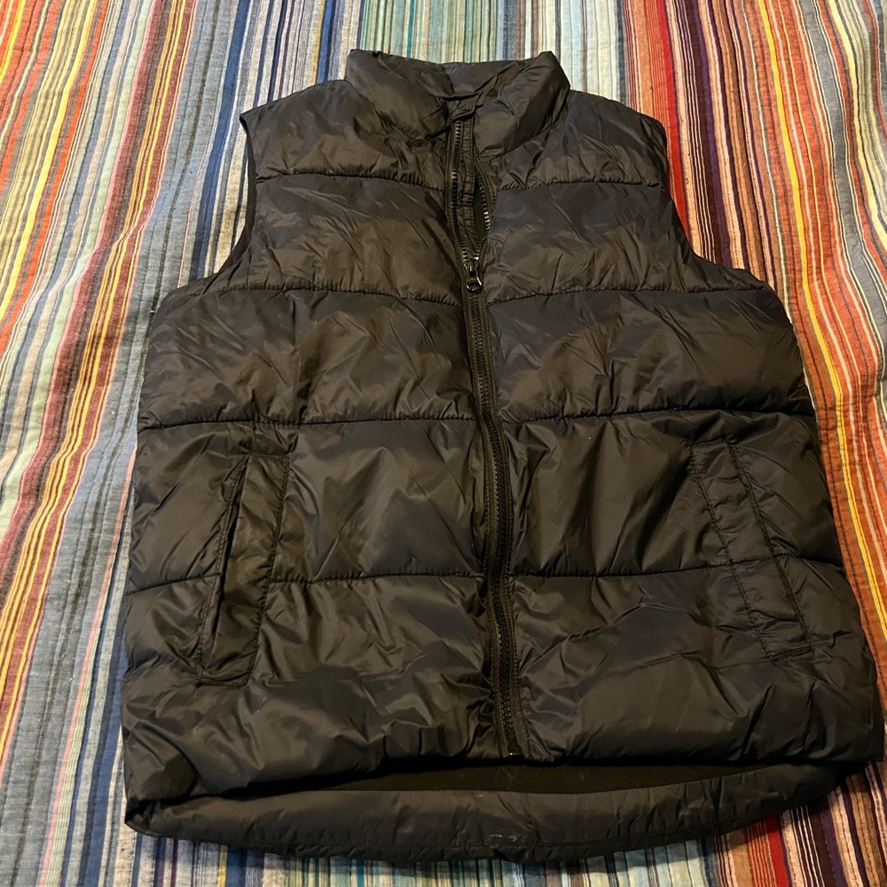 Old Navy Kids Black Puffer Vest